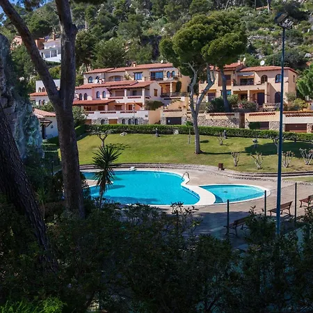 Casa Roca Vista A Unique Built On A Rock With Breathtaking Views * Gérone