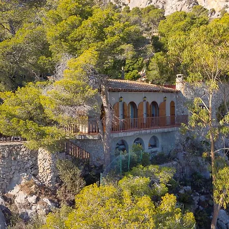 Casa Roca Vista A Unique Built On A Rock With Breathtaking Views Hébergement de vacances Gérone
